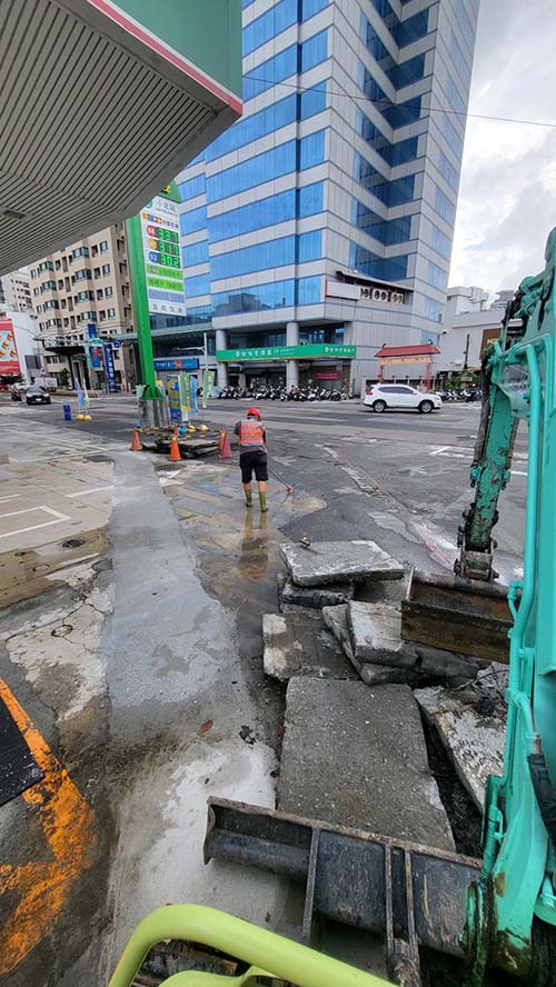 台南路面水泥塊挖除整平