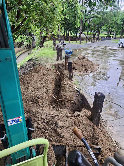 台南怪手-永康公園路燈管路