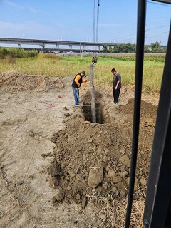 台南歸仁挖土機