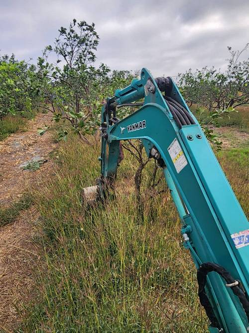 台南麻豆區怪手