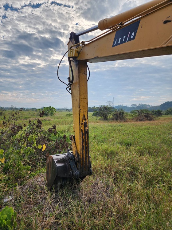 台南歸仁區怪手